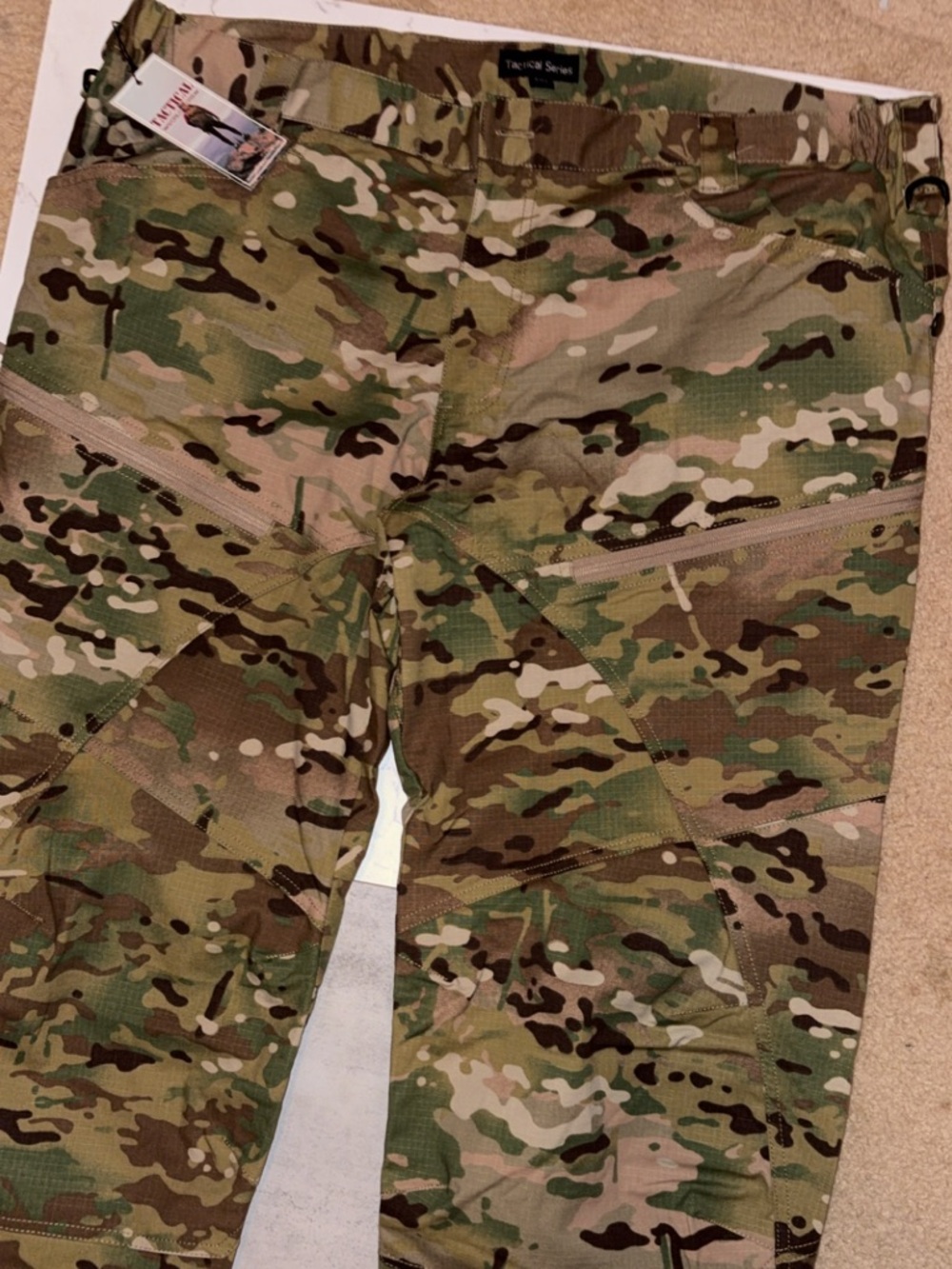 NWT MEN’S Tactical Series Cargo Pants in MultiCam Camo - Picture 4 of 5